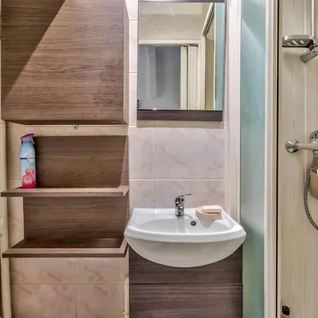 Charmant Appartement T1 Dans Le Quartier Crimee アパート *