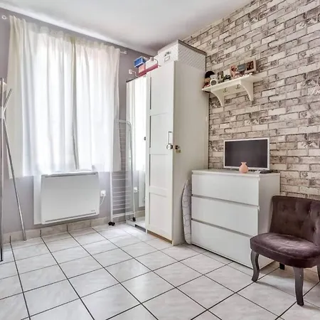アパート Charmant Appartement T1 Dans Le Quartier Crimee パリ